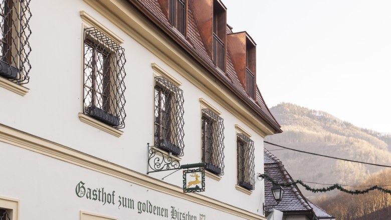 Zimmer & Apartments "Gasthof zum Goldenen Hirschen", © Doris Schwarz-König Zimmer & Apartments "Gasthof zum Goldenen Hirschen", © Doris Schwarz-König