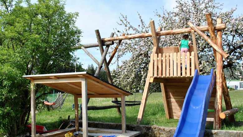 A slide provides a bit of action., © Patrick Leitner A slide provides a bit of action., © Patrick Leitner