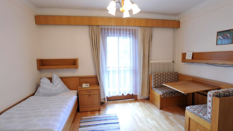 Room, © Tibor Borgyos Room, © Tibor Borgyos