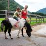 Ein Ausritt auf dem Pony, © zVg Ein Ausritt auf dem Pony, © zVg
