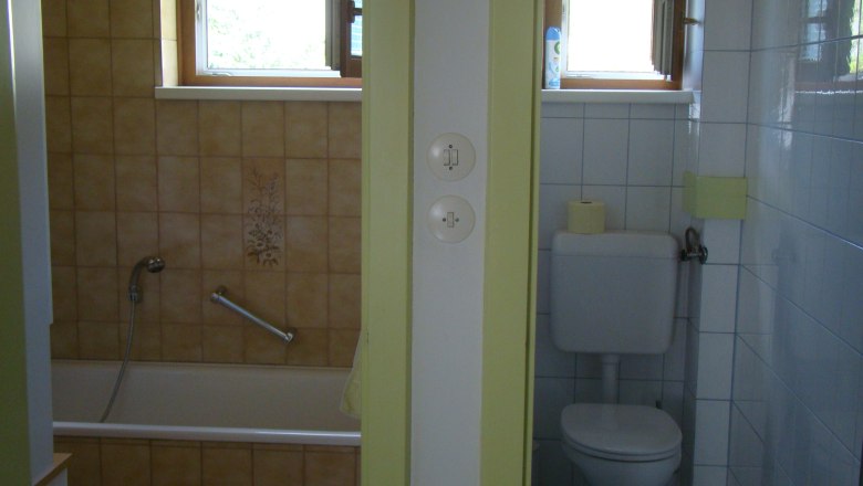 Bad und WC Erdgeschoß, © Ehrenreith Bad und WC Erdgeschoß, © Ehrenreith