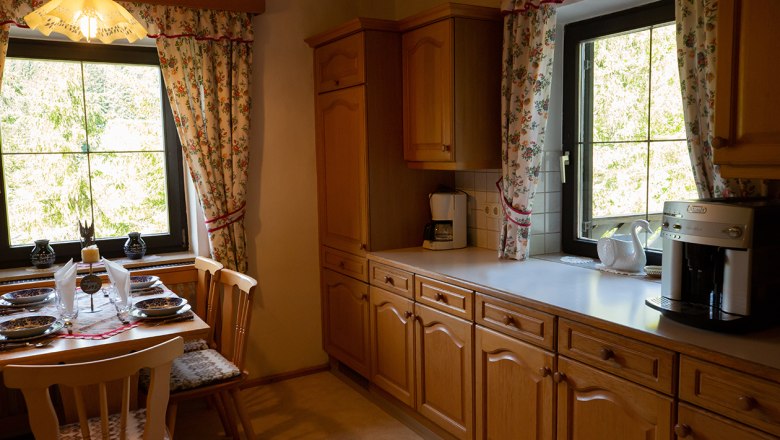 Kitchen of the vacation home Einöd, © Gerlinde Hofmaier Kitchen of the vacation home Einöd, © Gerlinde Hofmaier