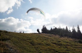 Paragleiter am Ötscher, © Karas Paragleiter am Ötscher, © Karas