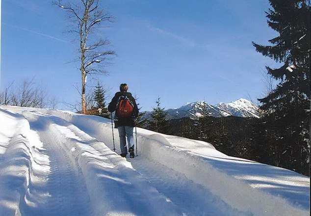 Winterwanderung auf die Hütte, © Ferienhaus Oberbach Winterwanderung auf die Hütte, © Ferienhaus Oberbach