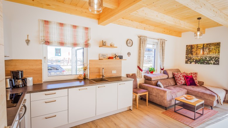 Rote Ferienwohnung - Wohnessbereich, © Ludwig Fahrnberger Rote Ferienwohnung - Wohnessbereich, © Ludwig Fahrnberger