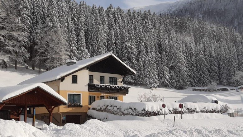 Haus Margarete im Winter, © Margarete Teufel Haus Margarete im Winter, © Margarete Teufel