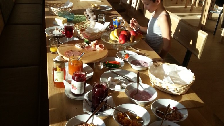 Tasty breakfast for young and old, © Fam. Helmel