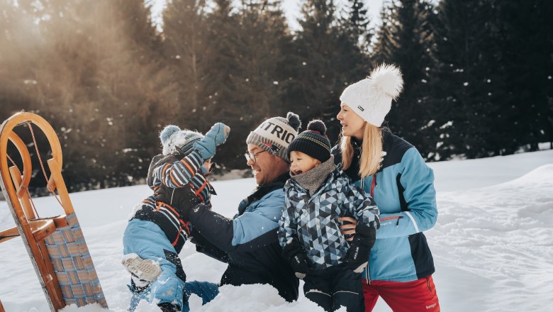 Fun in the snow, &copy; Demolsky