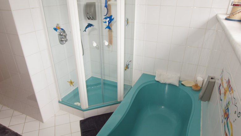 Bathroom in the Steiner vacation apartment, © Gertrude Steiner