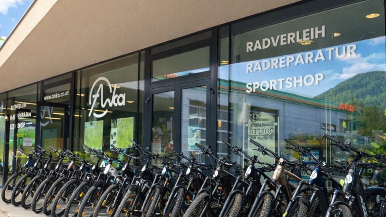 the bicycles are ready, &copy; Ludwig Fahrnberger