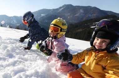 Fun in the snow, © schwarz-koenig.at