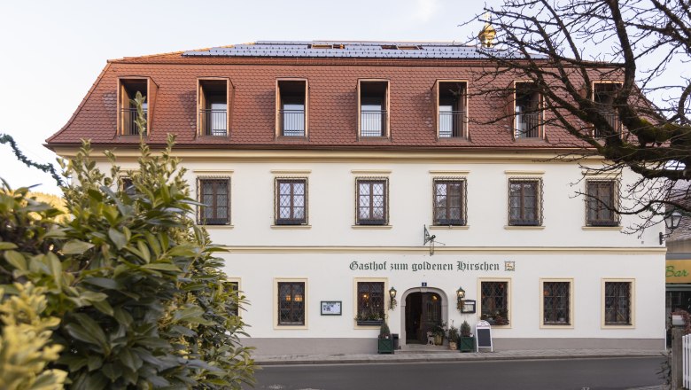 Zimmer & Apartments "Gasthof zum Goldenen Hirschen", © Doris Schwarz-König Zimmer & Apartments "Gasthof zum Goldenen Hirschen", © Doris Schwarz-König