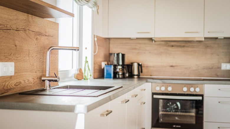 Gr&uuml;ne Ferienwohnung - K&uuml;che, &copy; Ludwig Fahrnberger