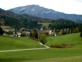 Traumhafte Aussicht auf Mitterbach, &copy; Mostviertel - O&Ouml; Mariazellerweg