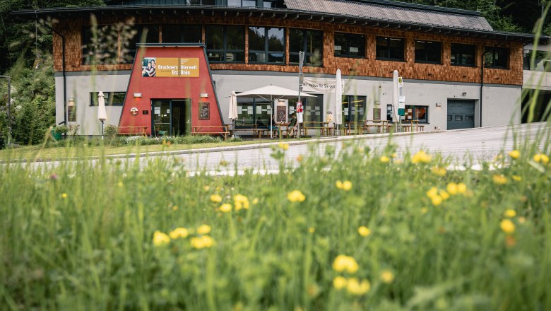 Bruckner's world of beer, &copy; Demolsky