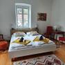kuscheliges Schlafzimmer, &copy; Monika Stock