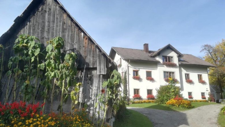 Plachl family farm, &copy; Plachl