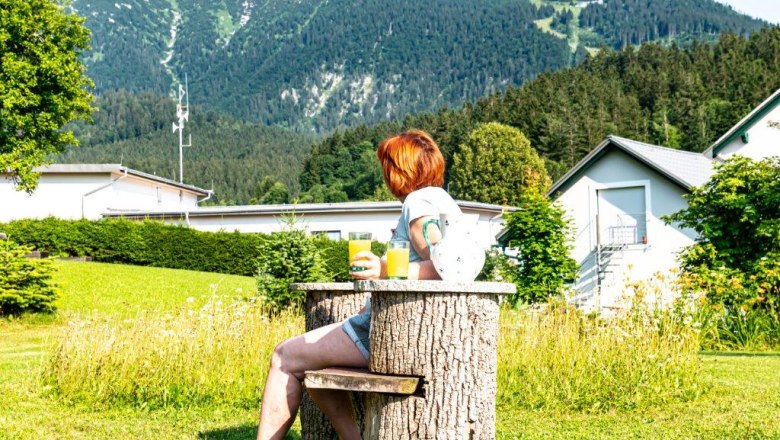 Garden with &Ouml;tscher view, &copy; Hanifoto.at HANI OTTLIK