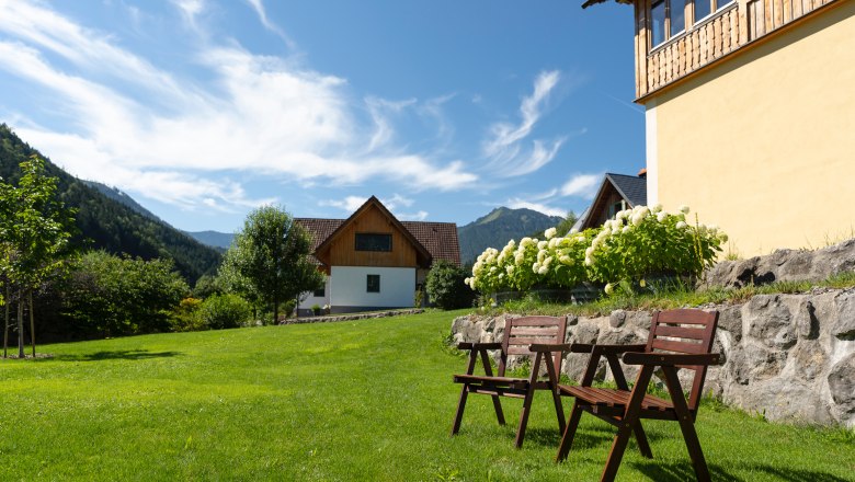 Garten, &copy; Apartment Hollenstein