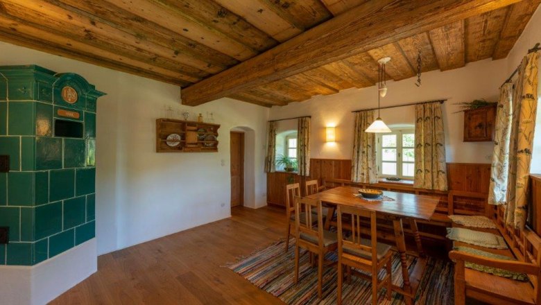 Farmhouse parlor, &copy; Obersteinriegl