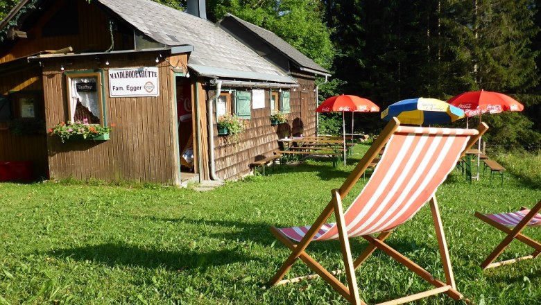 Mandlbodenhütte Sommer, © Familie Egger