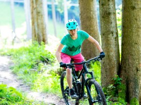MTB_Singletrail_Lady, &copy; (C) Wolfgang Wutzl