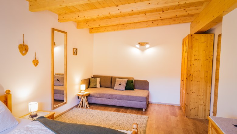 Gr&uuml;ne Ferienwohnung - Schlafzimmer 1, &copy; Ludwig Fahrnberger