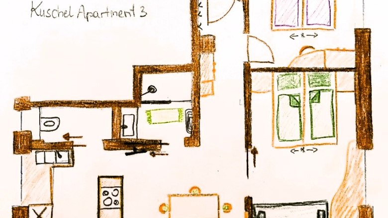 Handgezeichneter Grundriss eines Apartments mit mehreren R&auml;umen, Fenstern und M&ouml;beln.