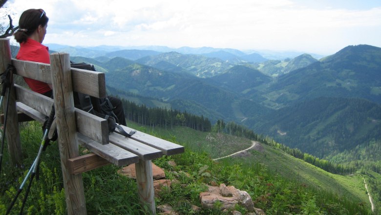Bench with a wonderful view, © Fam. Helmel