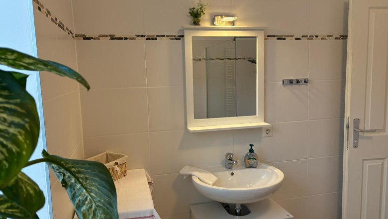 Badezimmer in der Teichwies&acute;n Alm Dependance, &copy; Selinger Martin