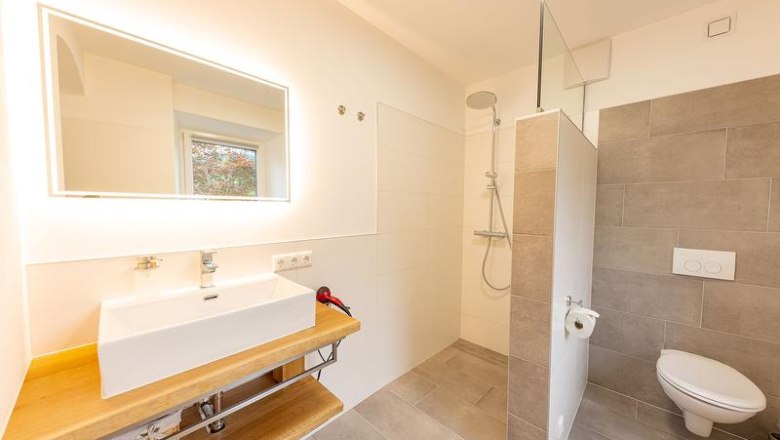 Bathroom, © Victoria Huber