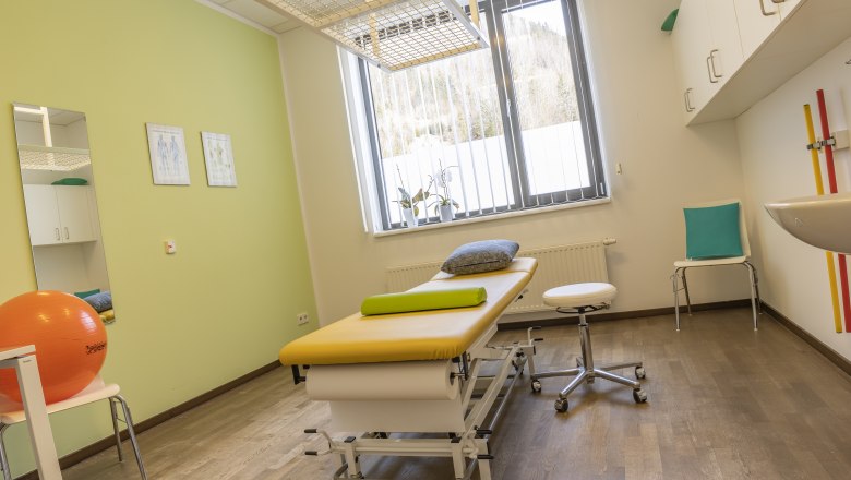 Massage - und Physiotherapieraum, © Emotion Therapiezentrum GmbH
