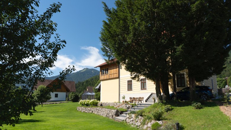 Garten, &copy; Apartment Hollenstein