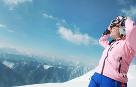 Magnificent views on the wintry Hochkar, &copy; weinfranz.at