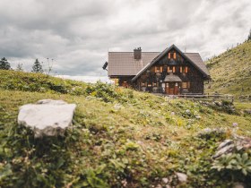 Ybbstalerh&uuml;tte als Ausflugsh&uuml;tte auf der D&uuml;rrensteinalm im Mostviertel.