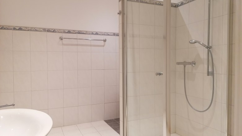 Bathroom, © Elenora Buder