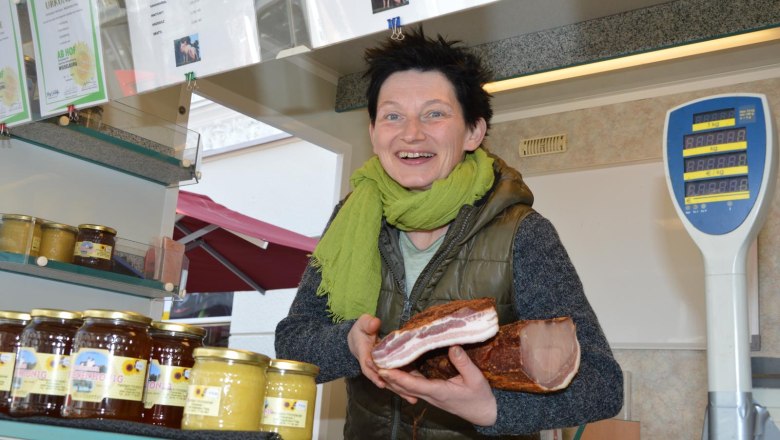 Taste regional delicacies, &copy; Dominik Stixenberger