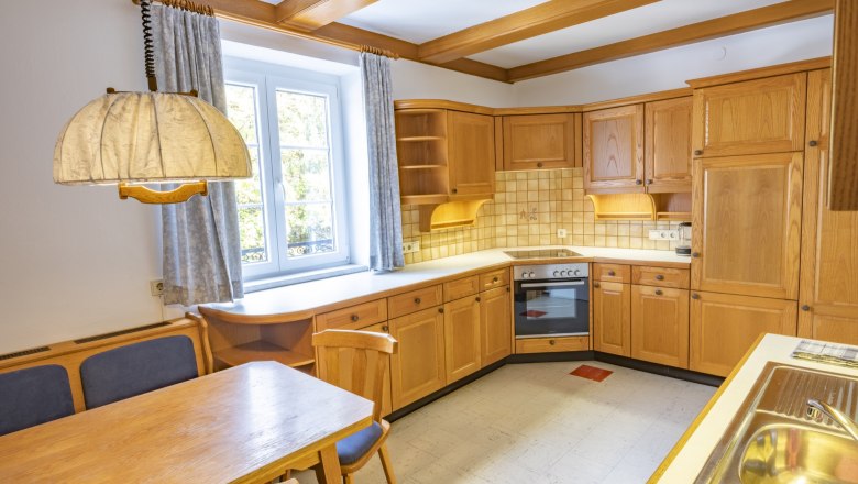 Hammer lord's house, &copy; Theo Kust &ndash; Imagefoto