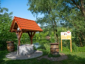 Beer fountain on GeBIERgsweg, &copy; Theo Kust