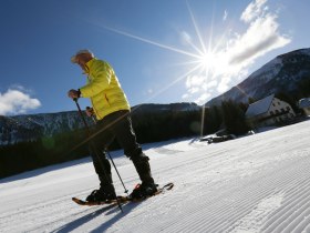 Snowshoeing in Lackenhof, &copy; schwarz-koenig.at