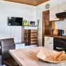 Mountain experience vacation apartment - living area, &copy; Fotolois