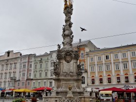 Linz main square with plague column, &copy; Mostviertel - O&Ouml; Mariazellerweg
