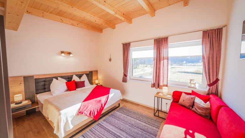 Rote Ferienwohnung - Schlafzimmer 2, &copy; Ludwig Fahrnberger