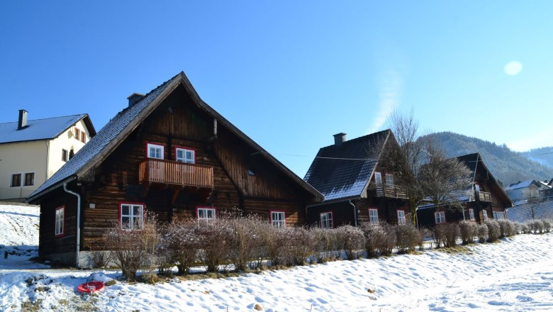 House view winter, &copy; Susi Heigl