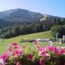 The balcony offers a great view of the Kleiner &Ouml;tscher. Valley station Gro&szlig;er &Ouml;tscher and Kinderland right next to the house, &copy; Franz Heher