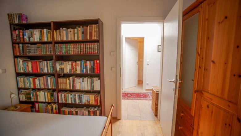 Zimmer 1 mit eigenem Bad, &copy; itjproductions